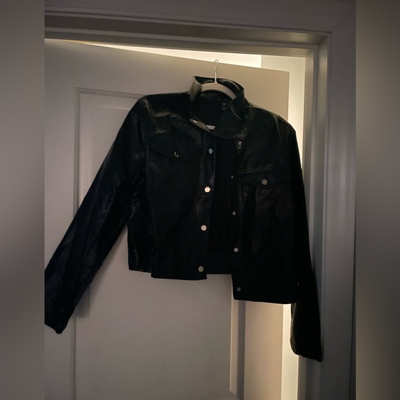 Brand new never worn Shein faux leather biker jacket - Picture 3 of 3